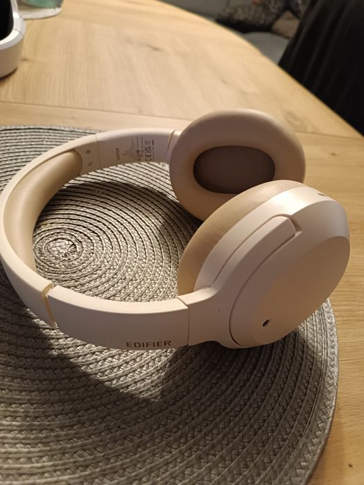 Słuchawki bezprzewodowe Edifier W820NB.