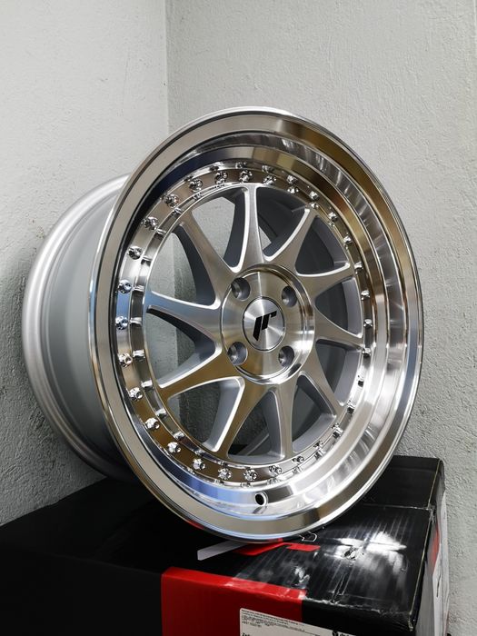 Felgi Japan Racing JR26 16" 8J 16x8J ET30 4x100 Silver