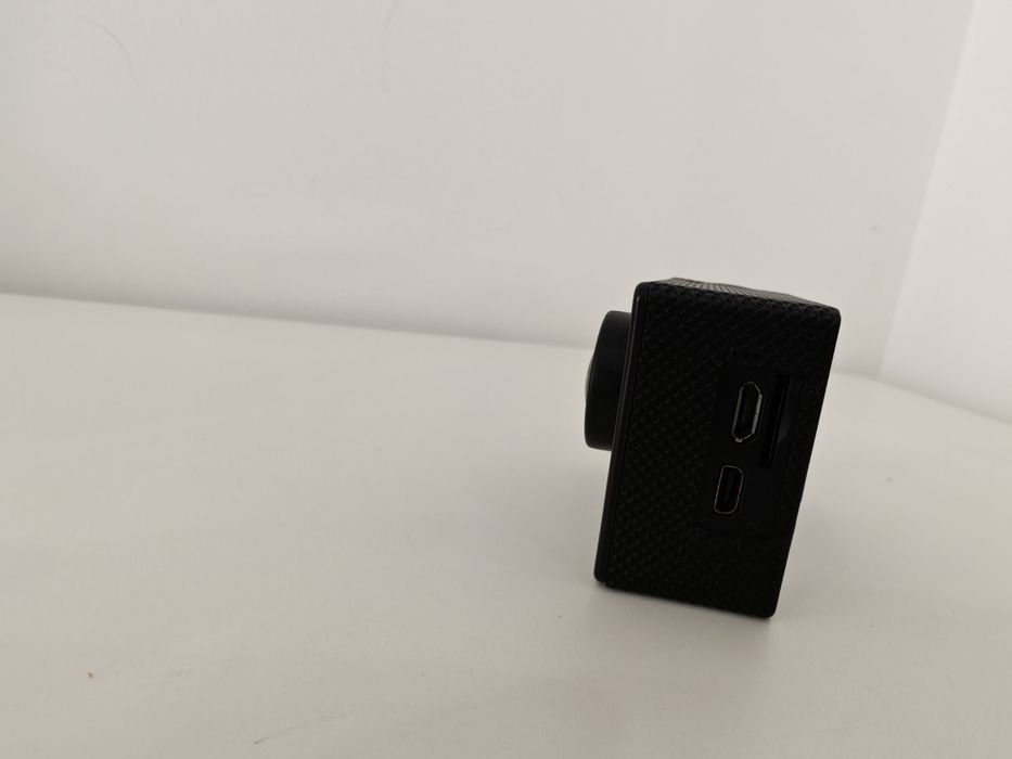 Action Cam 4K c/ Kit Completo de Acessórios