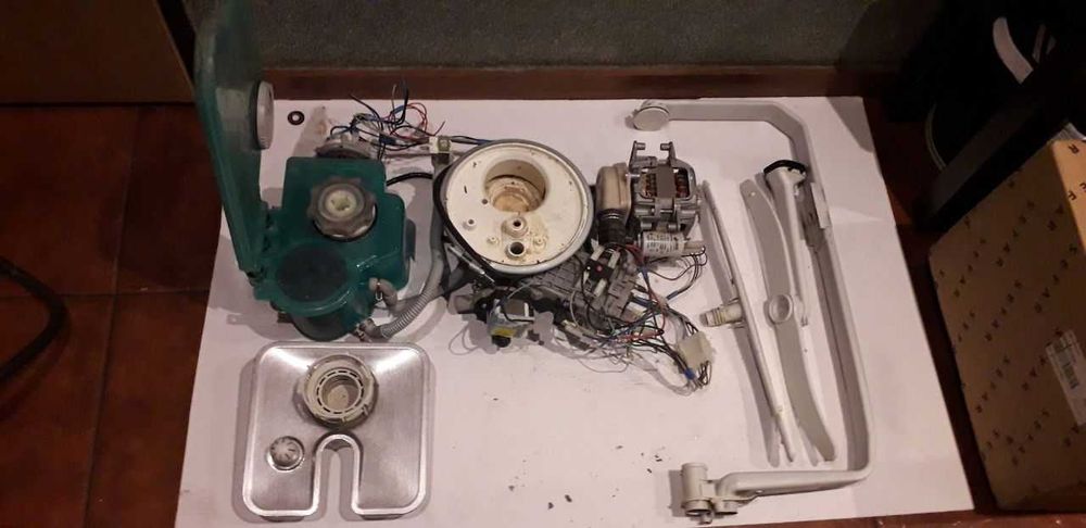 Máquina de lavar a loiça NARDI (para peças)