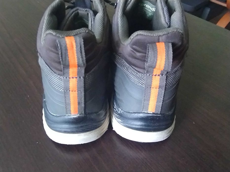 buty męskie młodzieżowe trzewiki r. 42 (wkł. 27 cm) SPRANDI