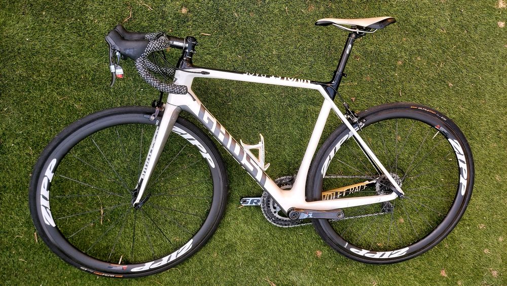 Ghost Nivolet Race T54