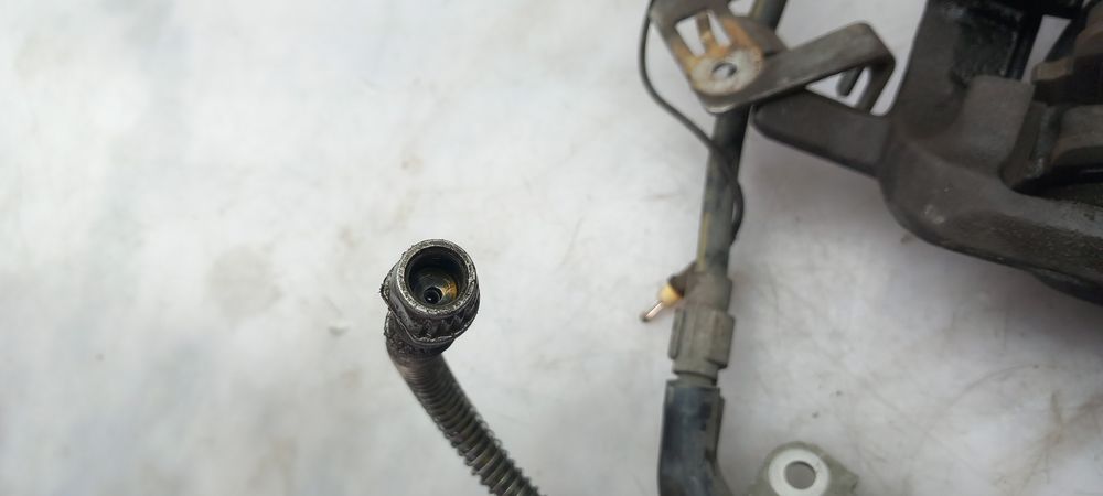 Pinça travão / maxila de travão frente esquerda PEUGEOT 407 (6D_)