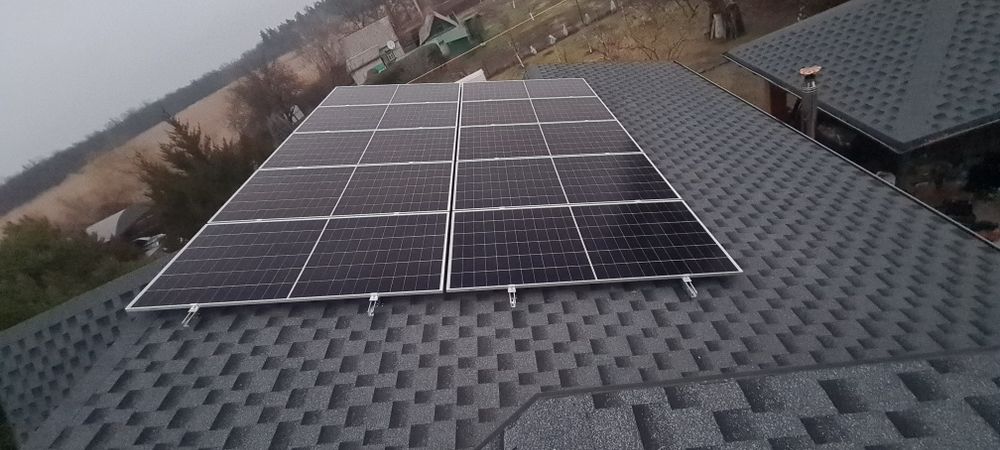 Монтаж сонячних панелей та сонячних станції