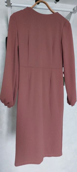 Продам плаття футляр