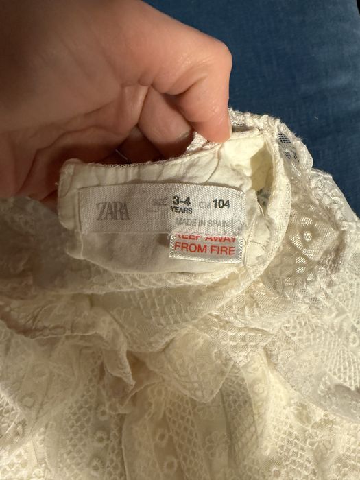 Sukienka zara 104, koronkowa, ażurowa ecru