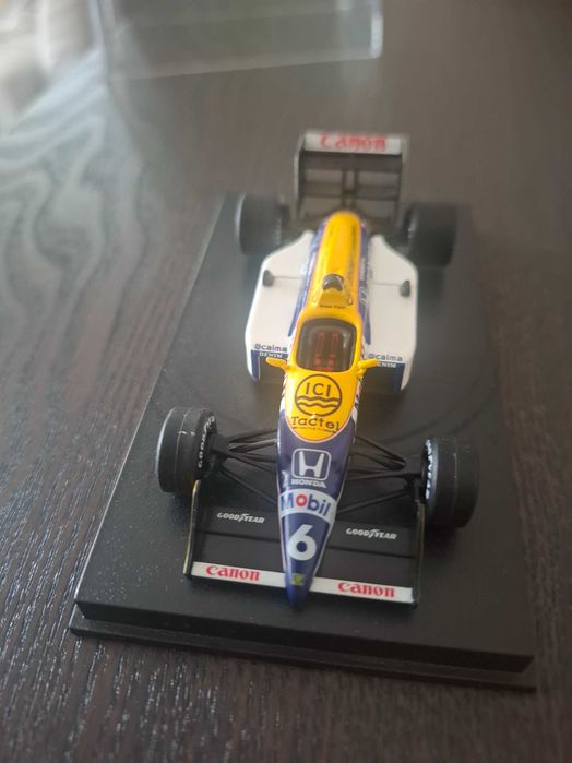Miniatura Williams FW11B Nelson Piquet Campeão do Mundo 1987