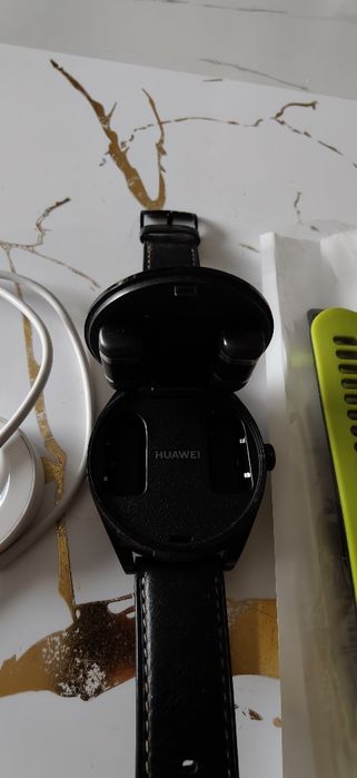 Sprzedam smartwatch huawei watch buds-604