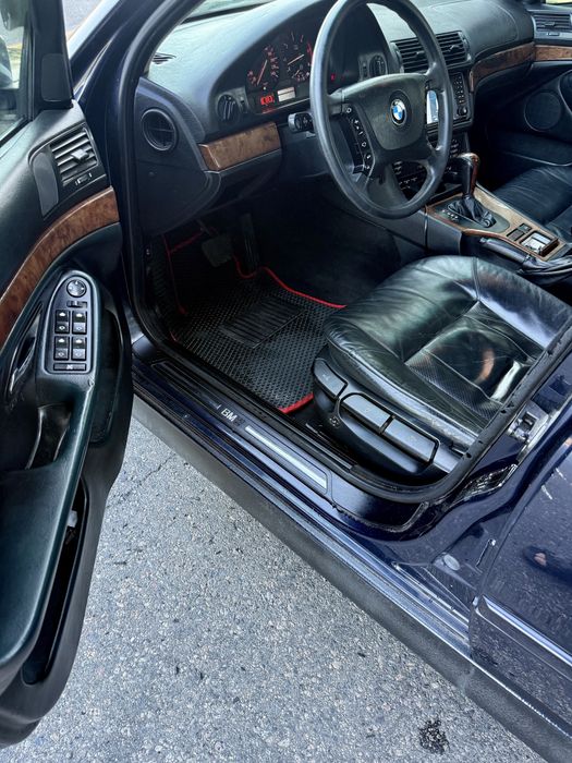 BMW E39 525d touring дизель автомат