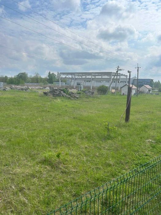 Продаж фасадноі ділянки  2 га по Окружній Броварів