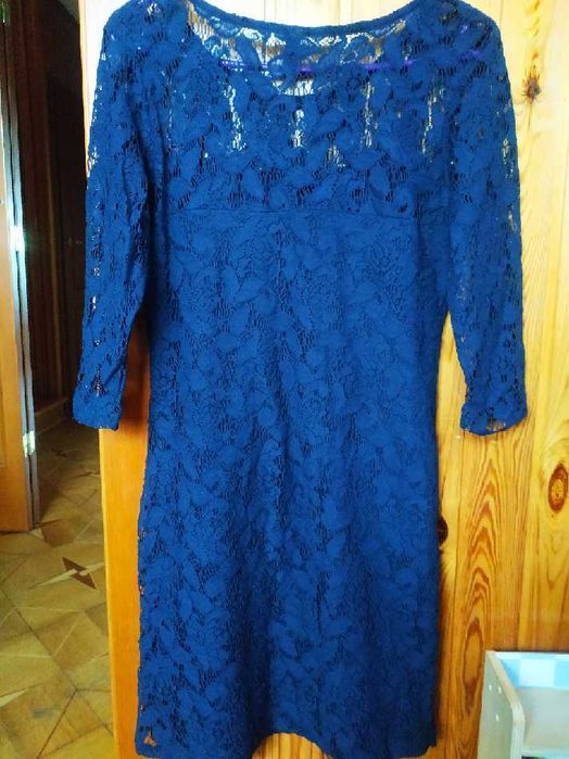 Sukienka koronkowa granatowa
