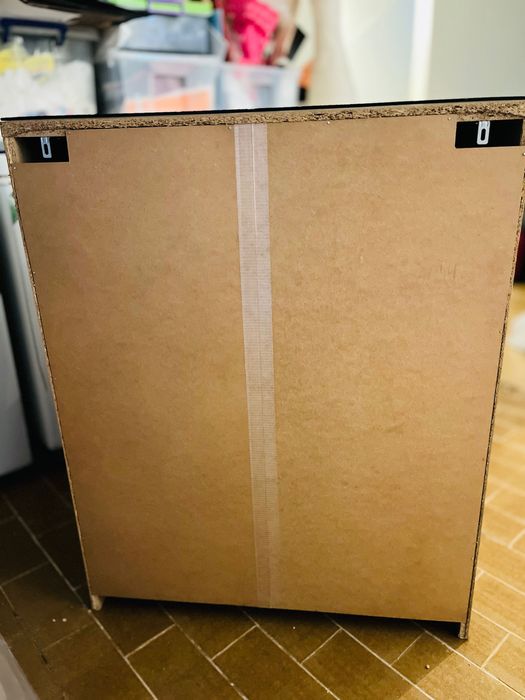 Cómoda MALM 4 gavetas carvalho, com tampo de vidro