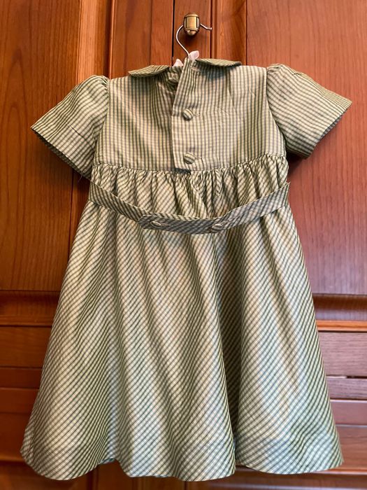 Vestido lindo de seda menina 1/2anos