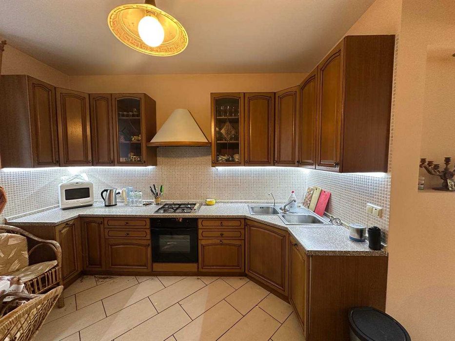 Здам шикарний будинок в Орловщині.