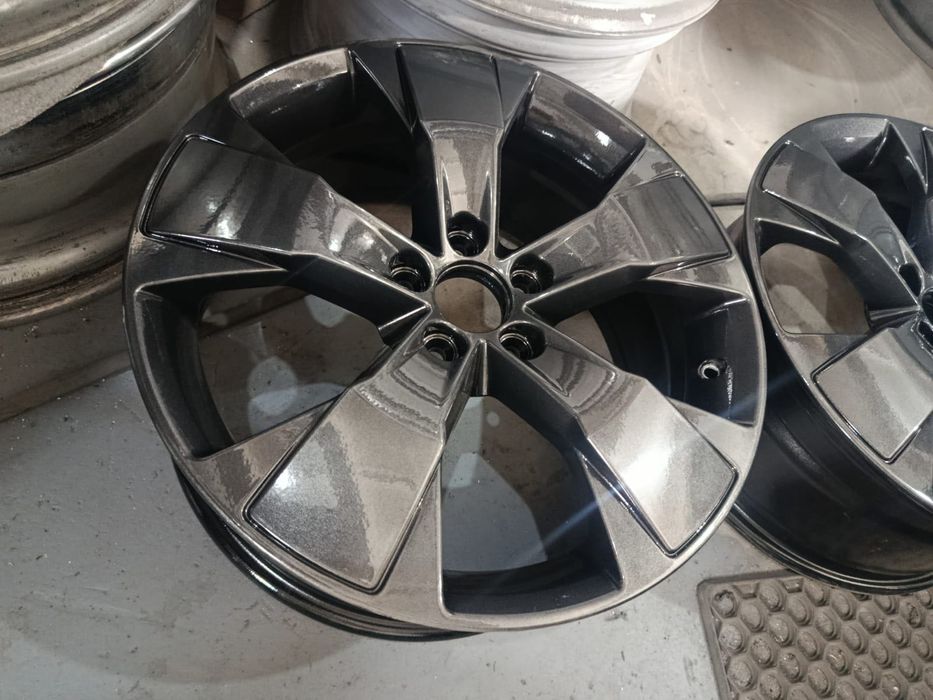 Диски Volvo  Volvo R18 5x108 7.5J комплект 4 шт.