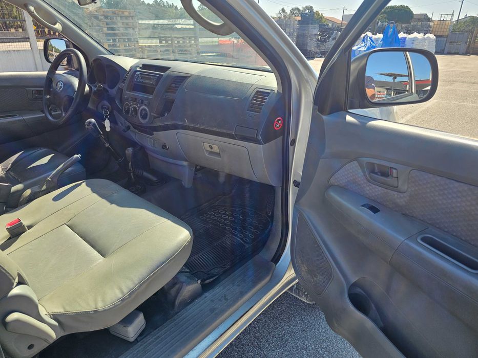 TOYOTA HILUX 2009 ( 2 Lugares )