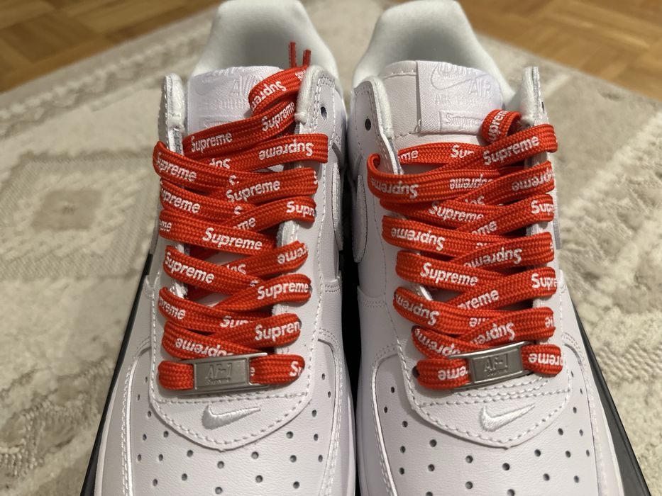 Nike Air Force 1 x Supreme White