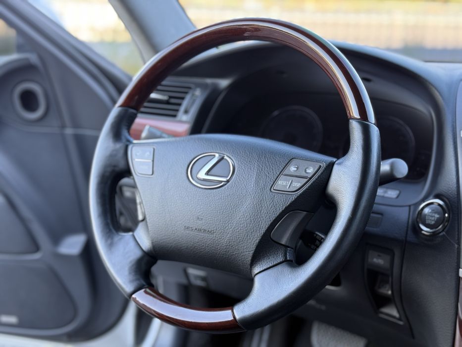 Lexus LS 460, 2010 рік , 4.6 бензин