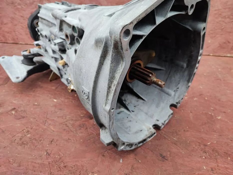 bmw e39 / e46  oryginalna manualna 5-cio  biegowa skrzynia zf na dużą