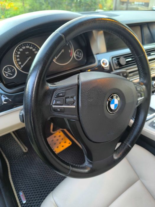 Продаж автомобіля BMW F10