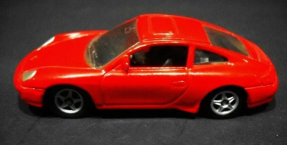 Porsche 911 Carrera ( 996 ) - WELLY 1:64 Diecast