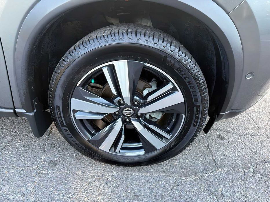 Nissan Rogue Platinum      2021