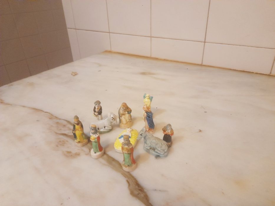 Conjunto de Figuras de Presépio Vintage em Miniatura