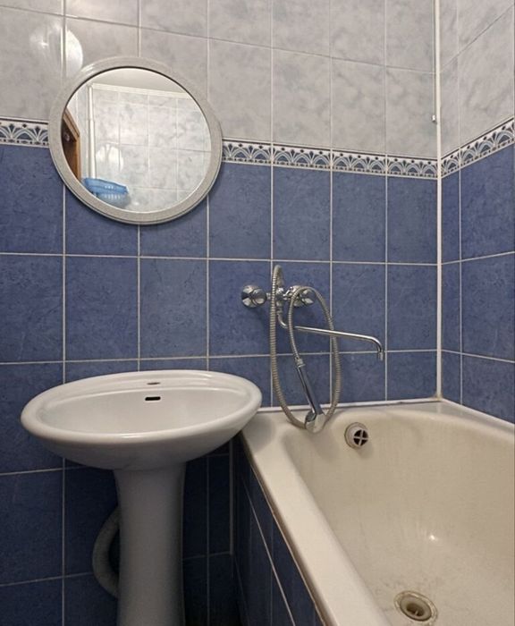 Продаж 2к  квартири 54 кв м пров. Незалежності