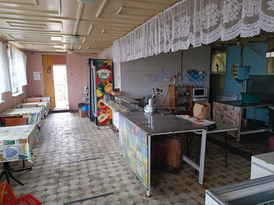 Здам приміщення їдальні з прилеглою територією в районі Пивзаводу.