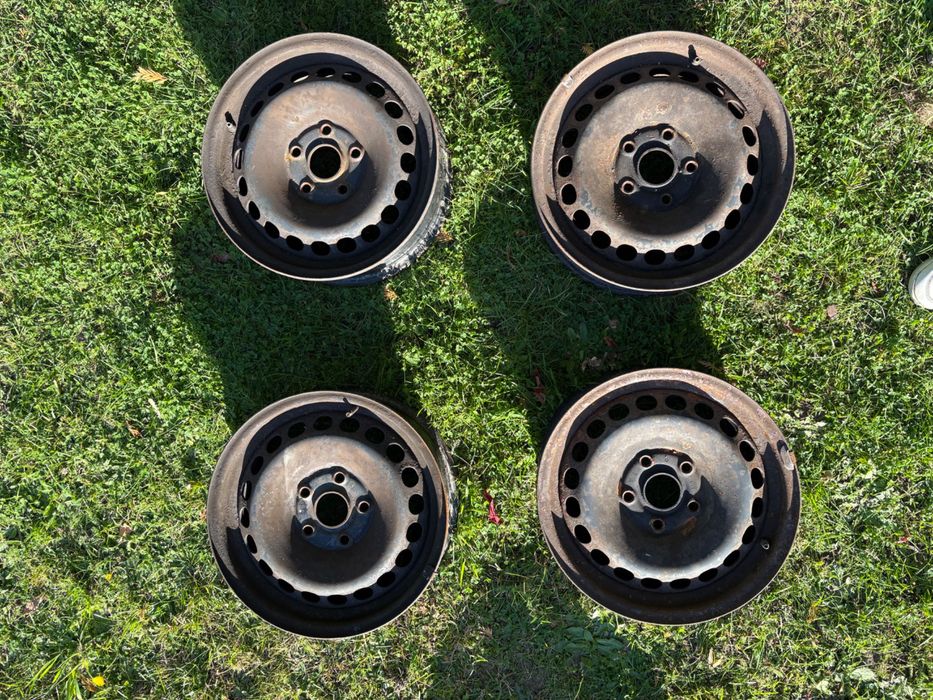 4 felgi stalowe 15” 6Jx15 H2 + kołpaki Audi