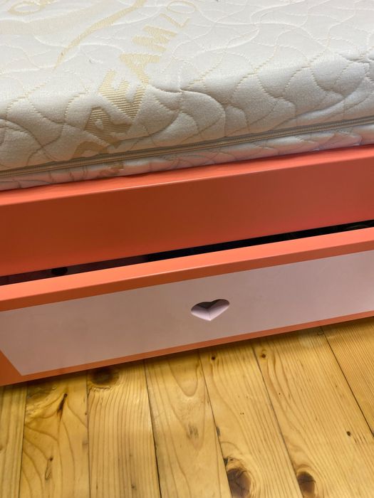 Ліжко дитяче -підліткове для дівчинки