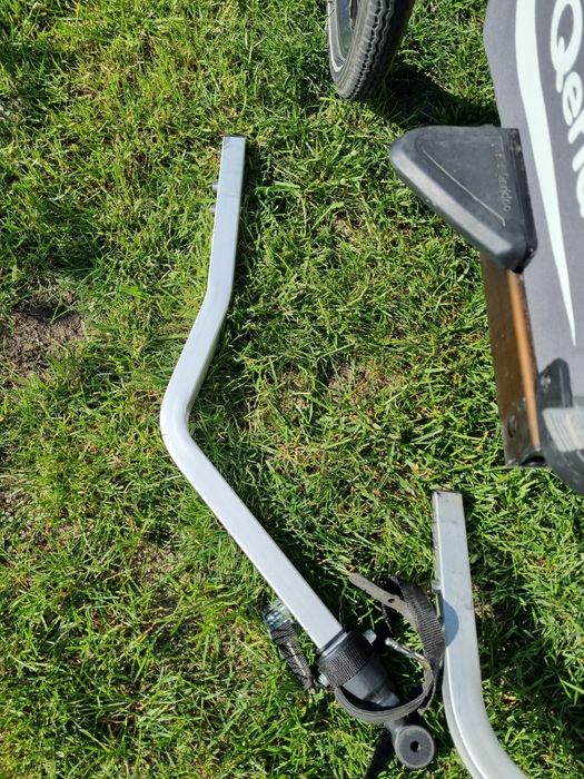 Przyczepka rowerowa , z kołem do biegania i kolem spacerowym Qeridoo