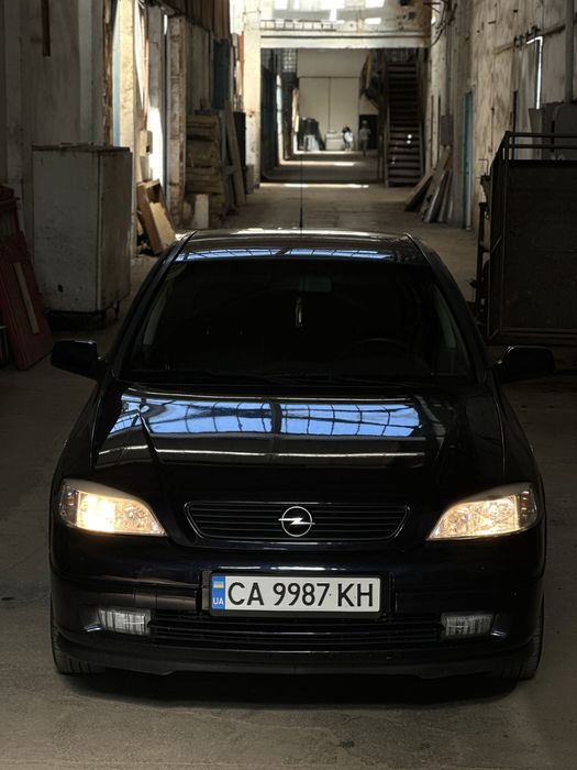Опель астра H 2003