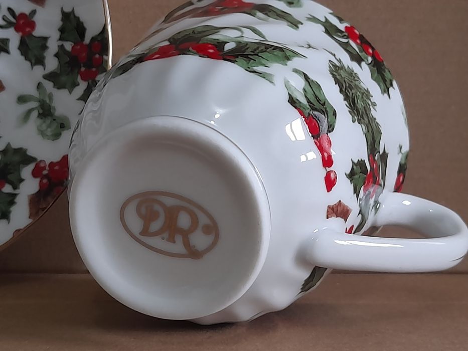 Ceramic cup and saucer430582299456317444