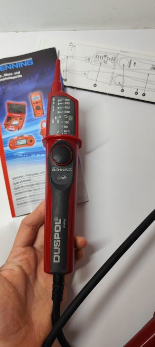 Woltomierz analogowy