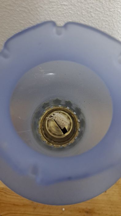 Vende se lamparina / candeeiro como nova cor azul completa e nova.