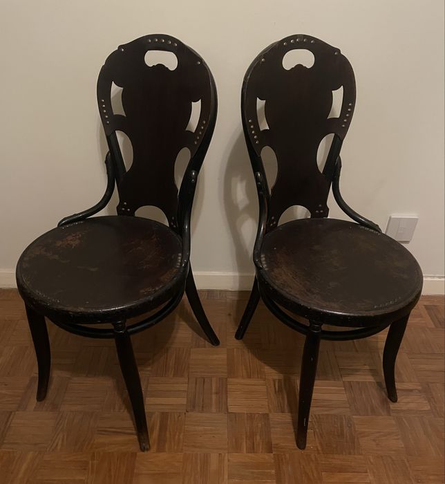 Par de cadeiras antigas, estilo Thonet