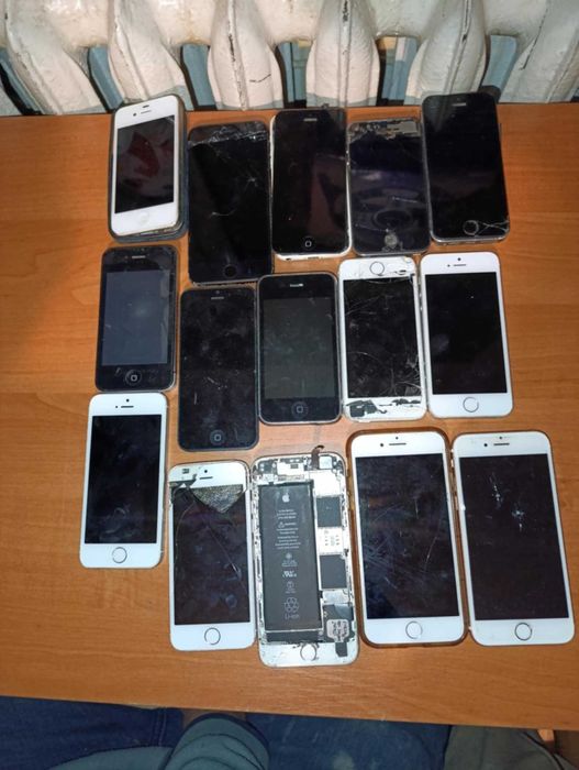 Telefony uszkodzone pobite lub nie kompletne
