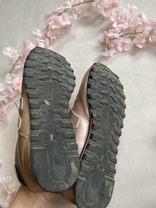 Różowe złoto buty New Balance  rozmiar 40