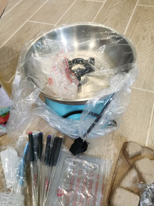 Шоколадний фонтан Bestron DUE4007