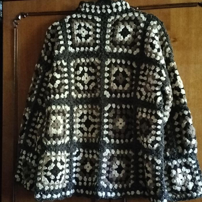 Женский вязаный кардиган