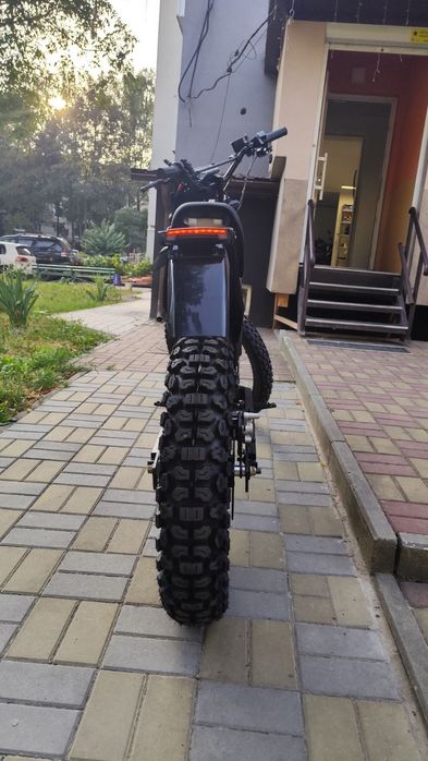 Електробайк EPLAT CROSS зі зйомним АКБ