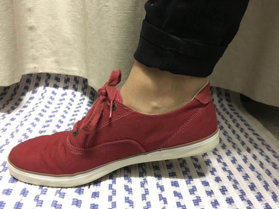 Sapatilhas vermelhas Lacoste (39.5)