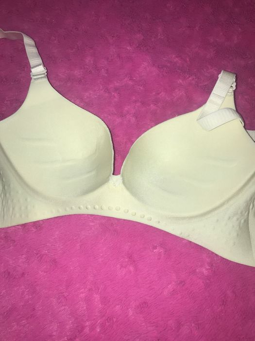 Ліфчик75С новий купила дитині але малий