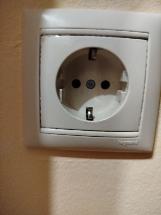 Interruptores e tomadas Legrand