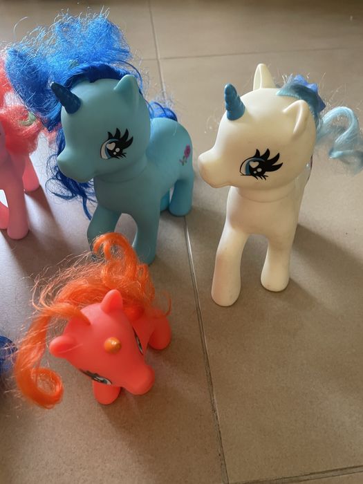 20 Poneis de borracha