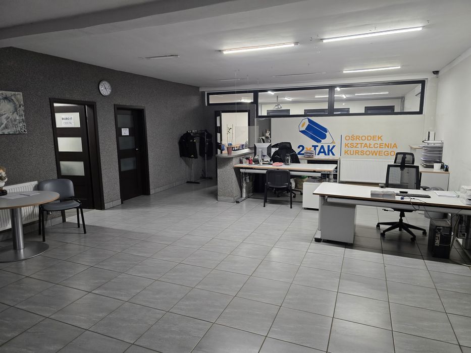 Jasne biuro 21 m² | 2 duże okna | Parking | Opcja recepcji | Wrocław
