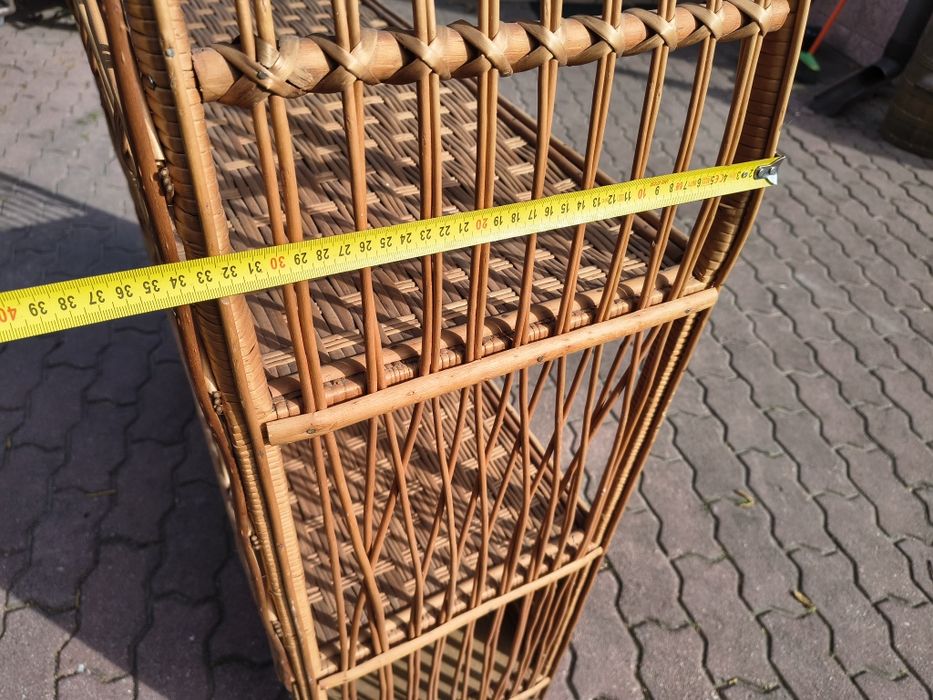 Duża szafka rattanowa