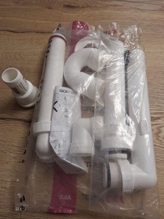 Syfon umywalkowy AlcaPlast A434 G 5/4" + złączka fi 32/40, nowy