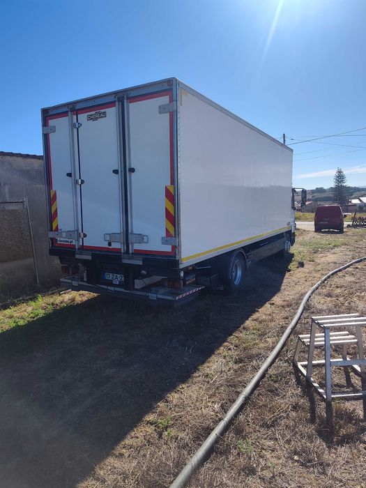 Camião Mercedes Atego